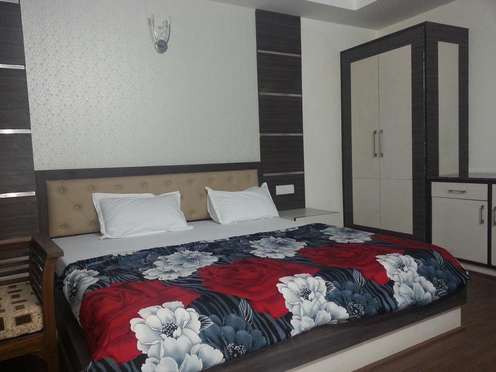 Hotel Sunshine Park -- Near Anand Vihar Terminal Ghaziabad Exterior foto